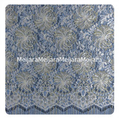 China Multi Metaal Nylon het Kantstof van kleurenchantilly, de Versiering van het Wimperkant voor de Kleding van Vrouwen leverancier