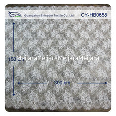 China Nylon het Kantstof van de Ivoor Bloemen Gegratineerde Gescherpte Normale Vervende Bruids Kleding leverancier