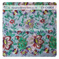 China Eco - vriendschappelijke Katoenen Kantstof Bloemen Geborduurd met 120cm Breedte leverancier