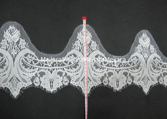 China De witte Nylon Versiering van het Wimperkant met 32cm Breedte voor Bedbladen CY-HB3240 leverancier