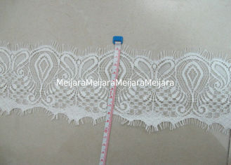 China De witte Versiering van het Wimperkant voor Kledingstuktoebehoren met 13cm Breedte CY-HB3242 leverancier