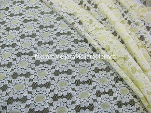China De zachte Gele van de Katoenen Nylon Punt Kantstof Bloemen Gebreid voor Kantkleding CY-DK0034 leverancier