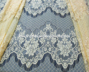 China De decoratieve Stof van het Wimper Nylon Kant gratineerde Geel Polyamide voor Nachtkleding (CY-DN0005) leverancier