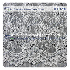 China 1.45*3 het nylon van de metersgrootte rijgt chantilly versiering voor manier &amp; huwelijkskleding leverancier