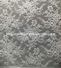 China Van de het Patroon Nylon Geribde Jacquard van het bloemontwerp het Kantstof door de Yard leverancier