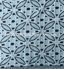 China Elastische Kantstof van Spandex &amp; Nylon met Elliptisch Weinig Bloempatroon leverancier