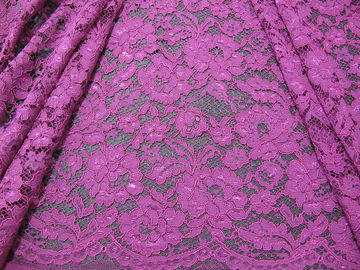 Elegante Purple haakt Materiaal van het de Stoffen het Nylon Rayon van het Bloemkant voor Kledingstuk leverancier