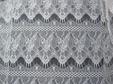 De witte Bloemen Nylon Versiering van het de Wimperkant van de Kantstof voor Dame Dress leverancier