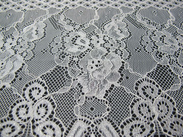 De witte Bloemen Nylon Versiering van het de Wimperkant van de Kantstof voor Dame Dress leverancier