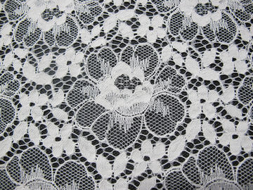 Het milieuvriendelijke Bloemen van de Katoenen Nylon Wit Kantstof voor ZIJN Lingeriesgs BV leverancier