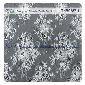 De lichte twee-Tonen Kleurenpolyester &amp; het Nylon Chantilly-Kant voor Huwelijk &amp; kledingstuk kleden zich leverancier