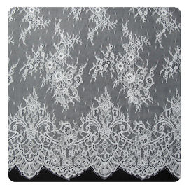 Geborduurde Nylon de Versieringsborrels van het Wimperkant/Geborduurde Kantstof leverancier