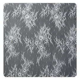 Geborduurde Nylon de Versieringsborrels van het Wimperkant/Geborduurde Kantstof leverancier