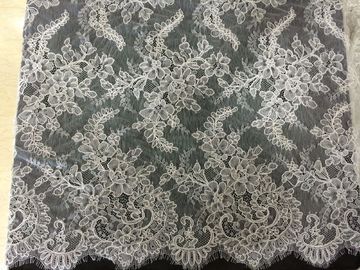 Gevoelige Witte Gegratineerde Chantilly-Kantlingerie, Bruids Geribde Kantstof leverancier
