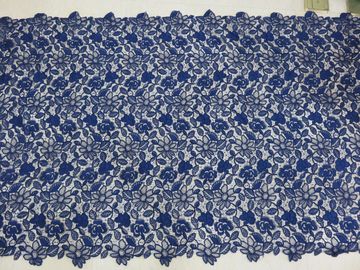 Handwork van de het Kantstof van het koningsblauwenkoord Bloemen Geborduurde voor Vrouwenkleding leverancier