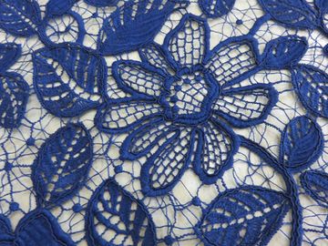 Handwork van de het Kantstof van het koningsblauwenkoord Bloemen Geborduurde voor Vrouwenkleding leverancier